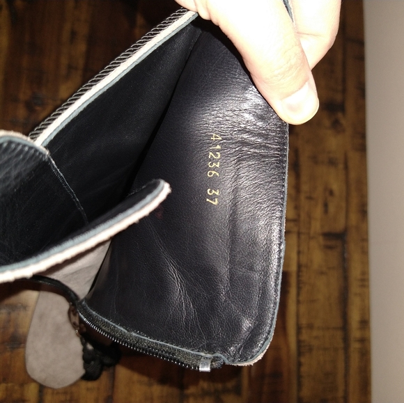 Farrutk suede heeled boots - Picture 9 of 13